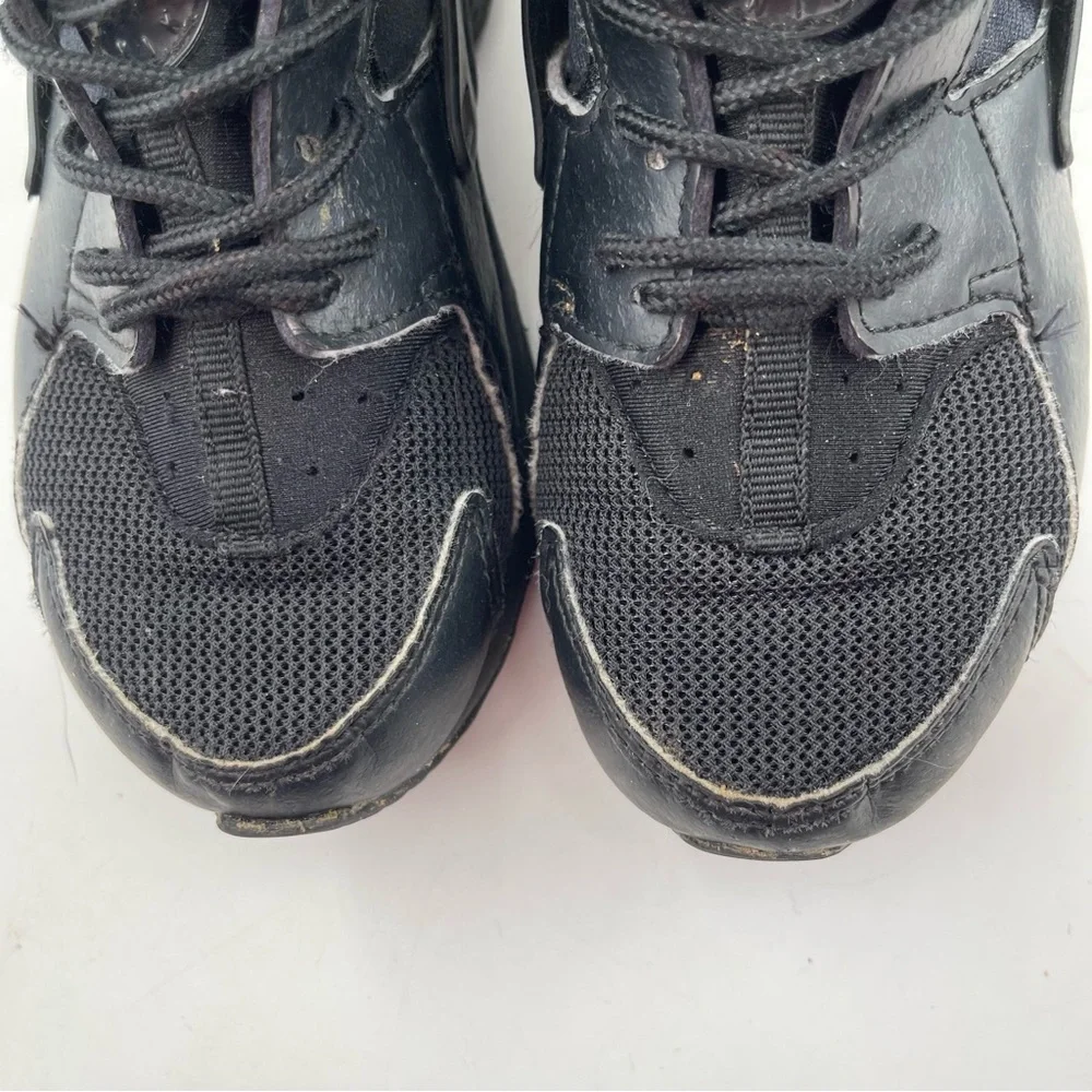 Nike Unisex Kids Huarache-Size 13 C -Black Leather Lace-Up Athletic Shoes